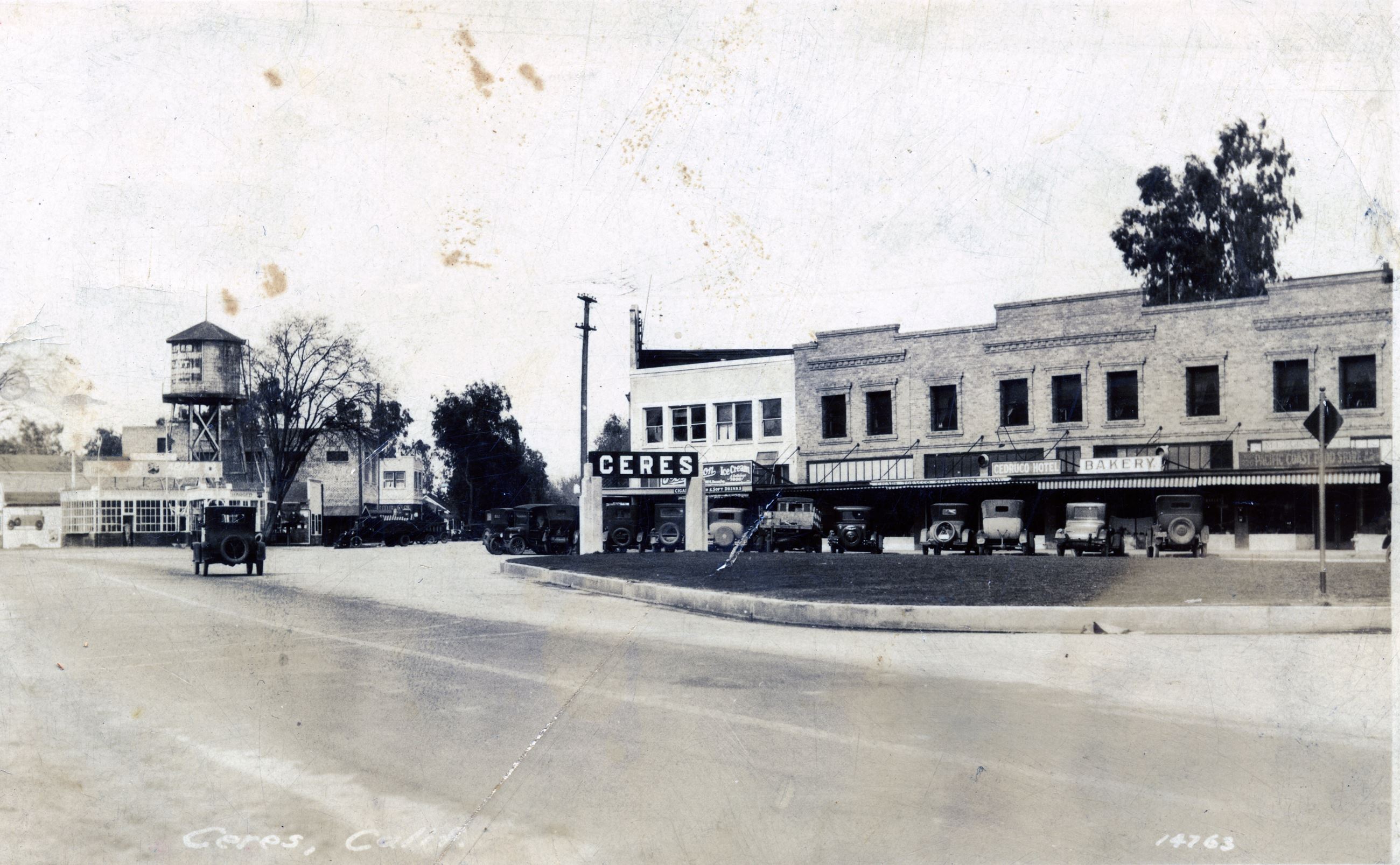postcard mailed to Kansas Oct , 193something to brother in law Luther Dillon-brother of Lucian Jack